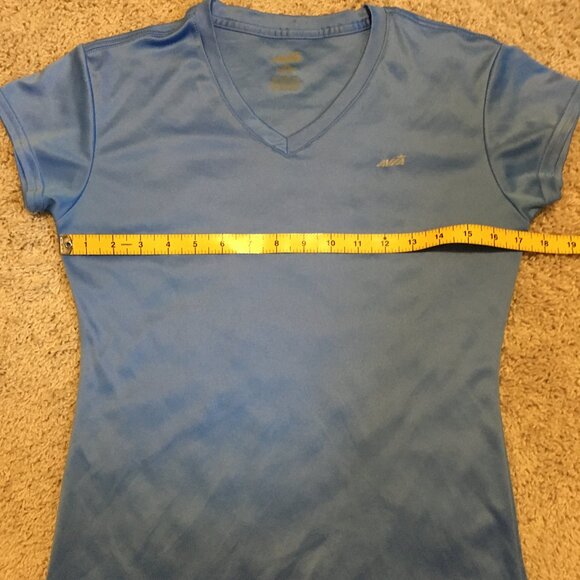 Retro Avia Slinky Sealish Sky Blue V-Neck Workout Tee - Picture 11 of 16